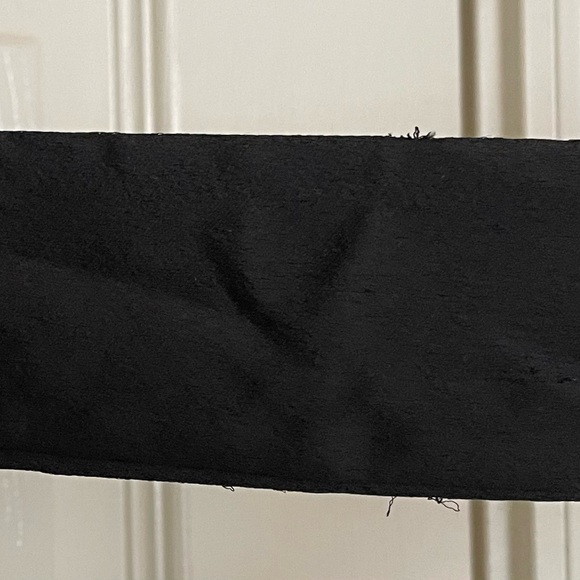 DKNY Jumpsuit, long sleeve crepe, satin collar. Size 4 - Picture 7 of 16